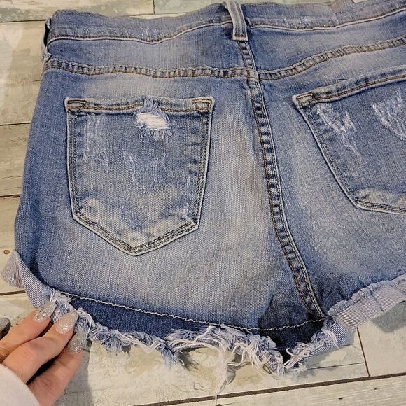 KanCan Jean Shorts size 27 - Picture 3 of 4